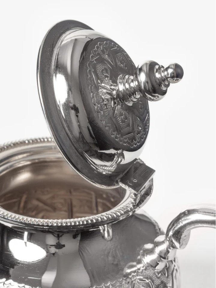 Tasse à Thé Marocaine en Laiton Doré - Gravure Artisanale Traditionnelle