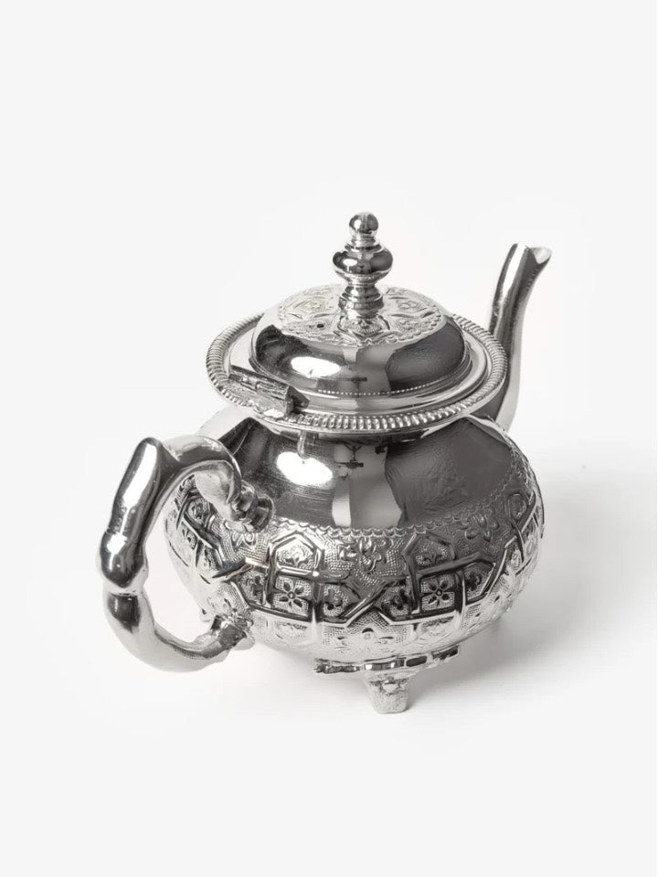 Tasse à Thé Marocaine en Laiton Doré - Gravure Artisanale Traditionnelle
