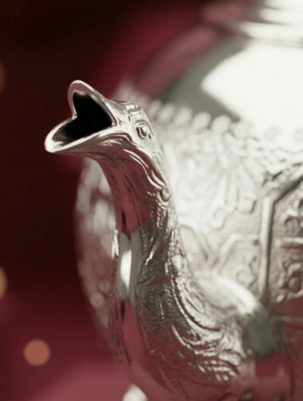Théière Marocaine Fassi en Laiton Nickelé – Motifs Fassi
